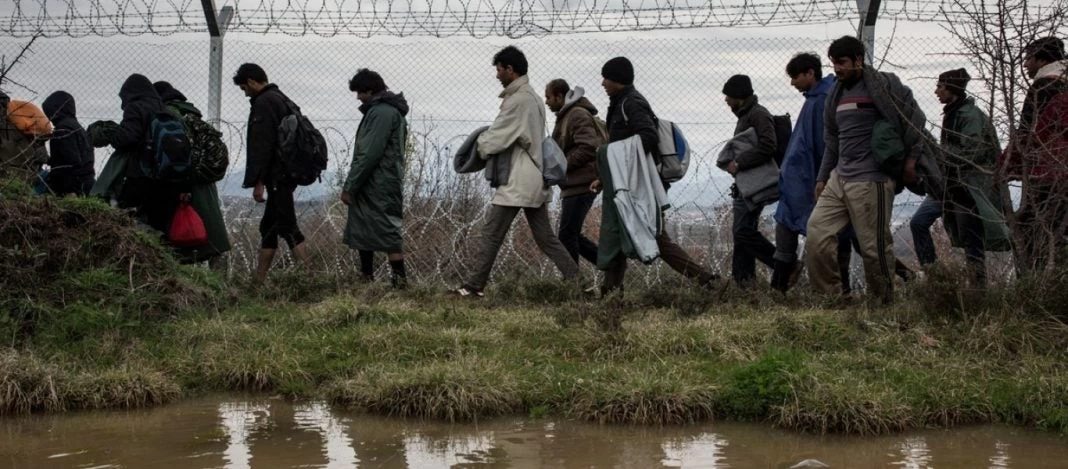 ΕΚΤΑΚΤΟ: 16.000  μετανάστες θα μεταφερθούν σε ξενοδοχεία σε όλη την Επικράτεια! – Επιτάχυνση των διαδικασιών ασύλου αποφάσισε το υπουργικό
